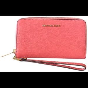 NWT Michael Kors Multifunction Phone Case Wallet